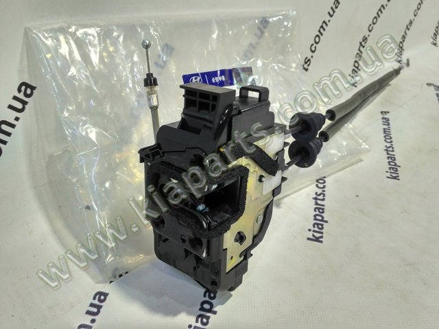 Замок водійських дверей 81310C5000 HYUNDAI