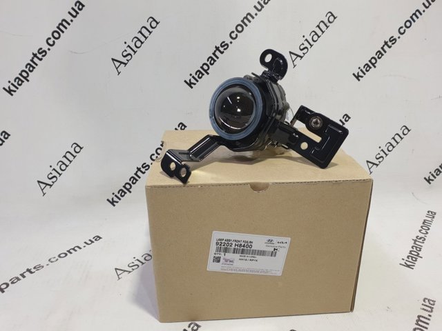 Фара протитуманна, права 92202H8400 HYUNDAI