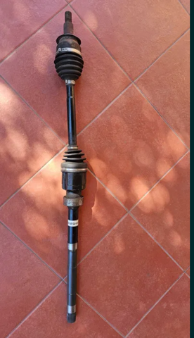Привід правий FTH72550X MAZDA