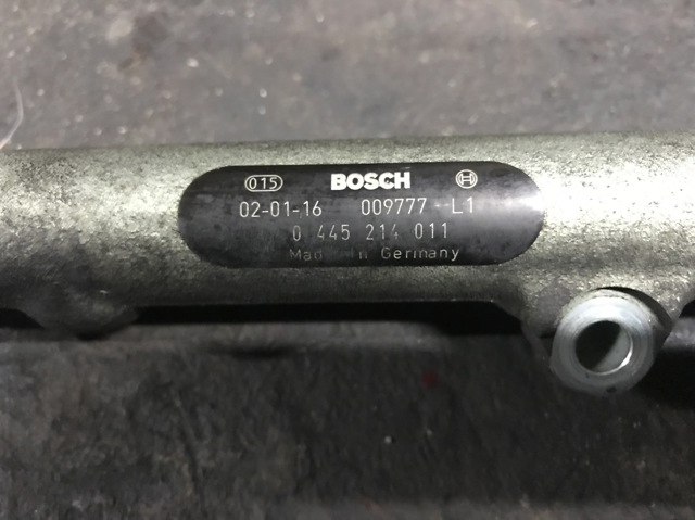 Розподільник палива 0445214011 BOSCH