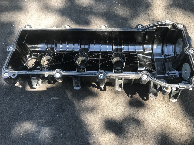Кришка клапанна, ліва 05184069AK CHRYSLER
