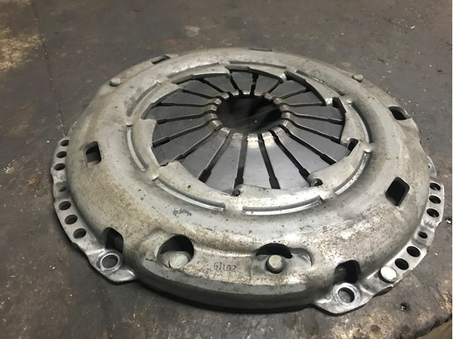 Корзина зчеплення 06A141025K VAG