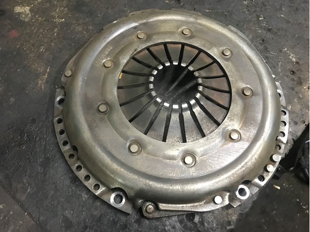 Корзина диска зчеплення 06B141117C VAG