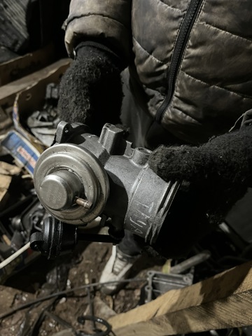 Клапан EGRсістеми рециркуляції відпрацьованих газів 070128073 VAG