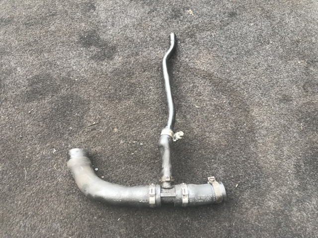 Трубка відводу картерних газів 078103221 VAG