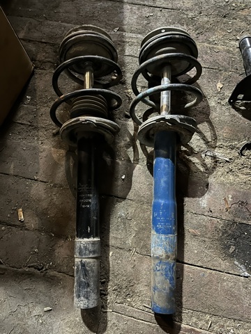 Амортизатор передньої підвіски 110016 MAXGEAR