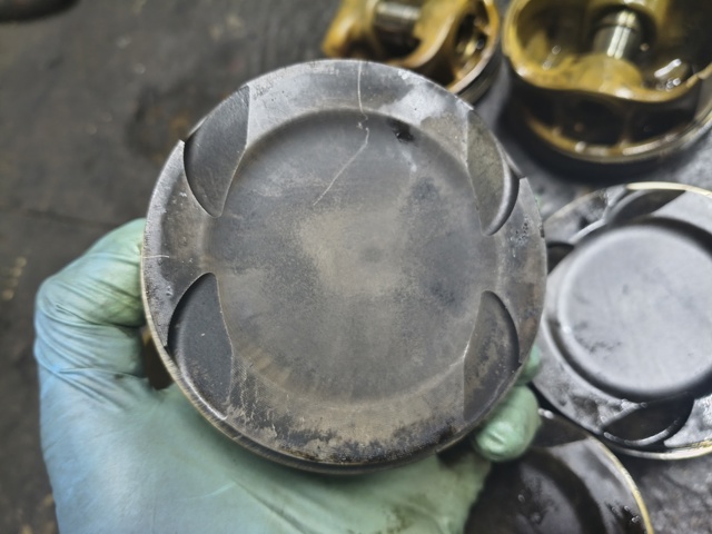 Поршень в зборі 11257613626 BMW