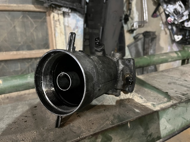 Корпус маслофільтра 11422246395 BMW