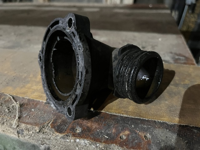 Корпус термостата в зборі 11532244828 BMW