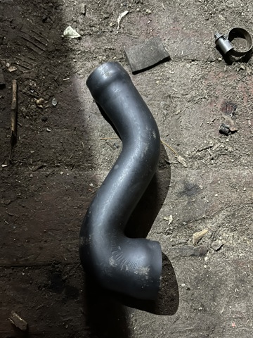 Шланг/патрубок радіатора охолодження, нижній 11532246767 BMW