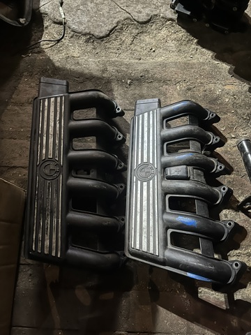 Колектор впускний 11612246180 BMW