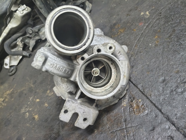 Турбонаддув 11657576985 BMW