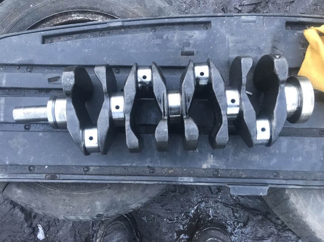 Колінвал двигуна 122005X00A NISSAN