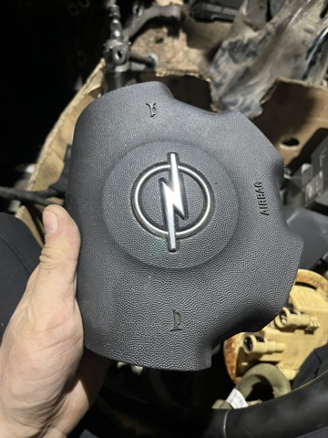 Подушка AIRBAG передня ліва 13112812 GM