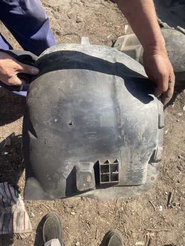 Підкрилок переднього крила, правий задній 13125605 GM