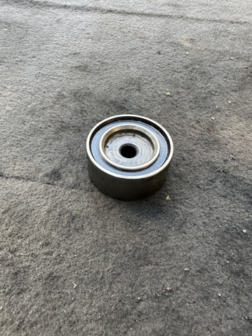Паразитний провідний ролик 1350327010 TOYOTA
