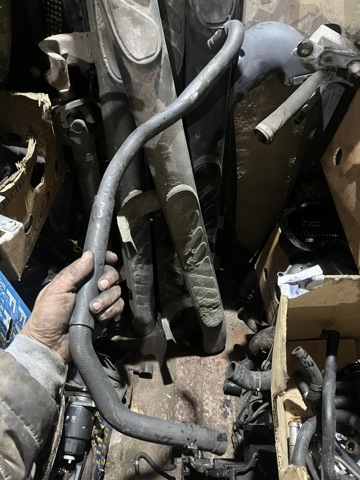 Водопровідна труба системи охолодження 14056EB300 NISSAN