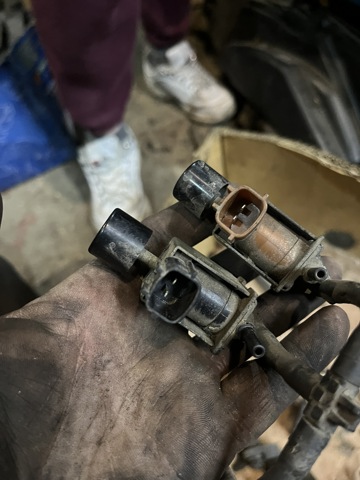 Перетворювач тиску (соленоїд) наддуву / EGR 14955VC102 NISSAN
