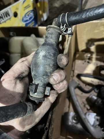 Ручна підкачка палива (груша) 17051EC00A NISSAN