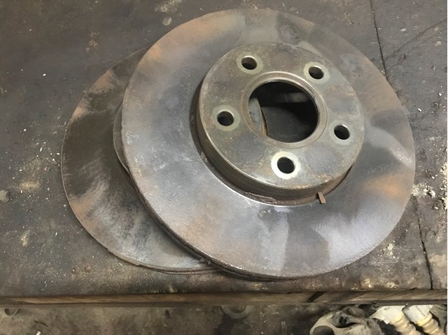 Диск переднього гальма 1734696 FORD