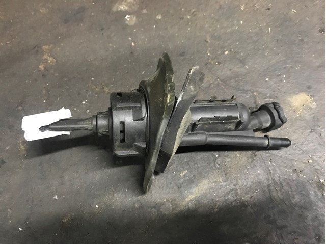 Циліндр зчеплення, головний Ford Focus 3