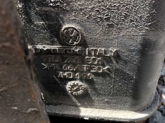 Адсорбер парів палива 1T0201801 VAG