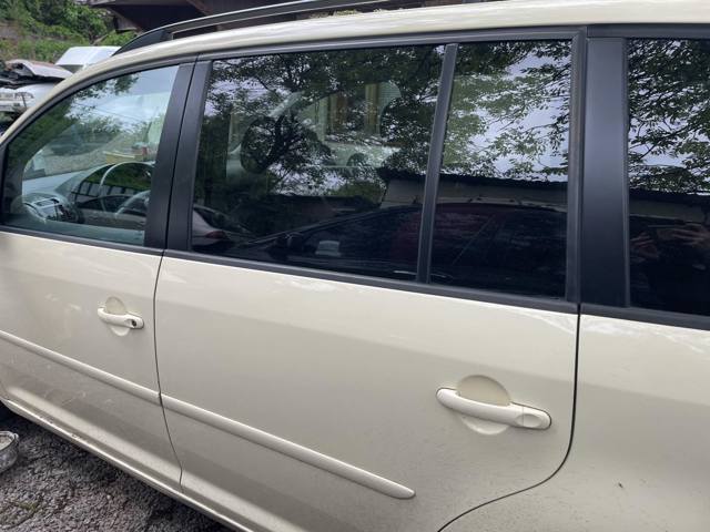 Підкрилок задній лівий 1T0810971F VAG