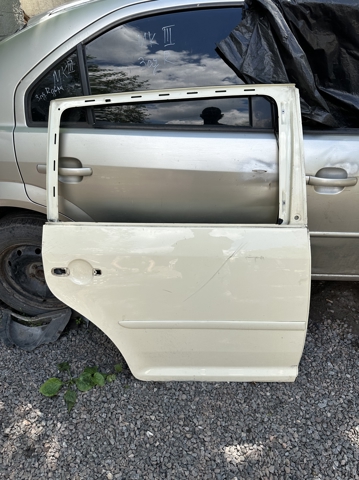 Двері пасажирські задні праві 1T0833056R VAG