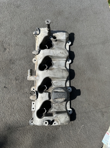 Кришка клапанів 2241027002 HYUNDAI