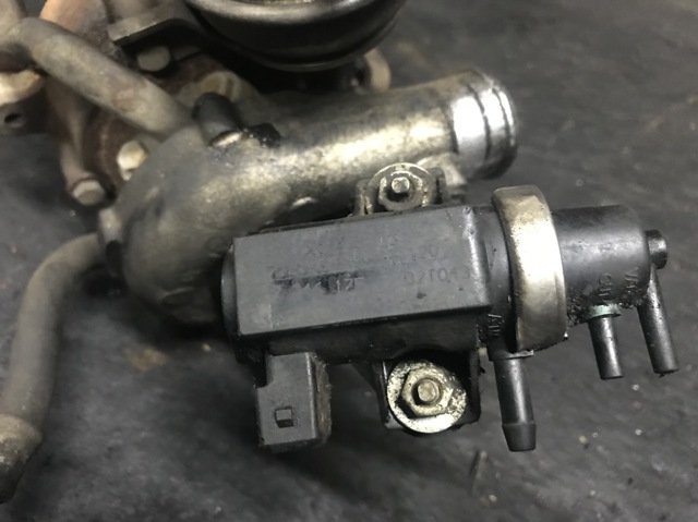 Перетворювач тиску (соленоїд) наддуву / EGR 2246175 BMW
