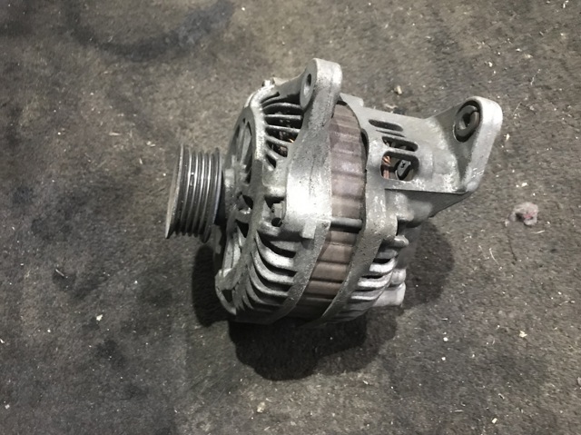 Генератор 23700AA521 SUBARU