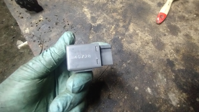 Реле управління двірниками 24330C9900 NISSAN
