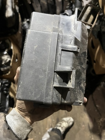 Монтажний блок Nissan Navara NP300 3