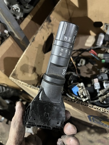 Перемикач підрульовий, лівий 25540EB307 NISSAN