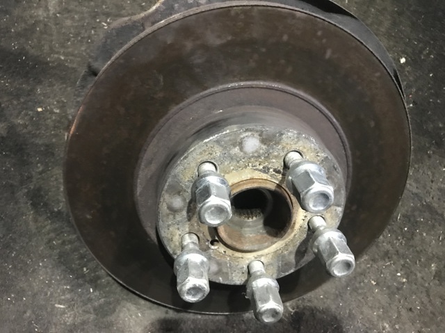 Гальмо дискове переднє 26300AE071 SUBARU