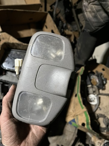 Плафон освітлення кабіни 264302S410 NISSAN