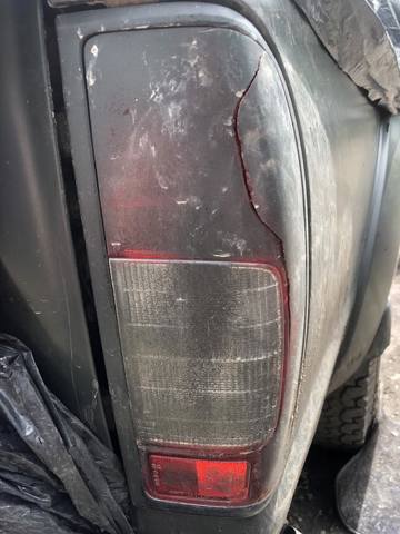 Задній правий стоп 265503S225 NISSAN
