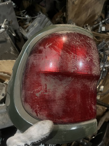 Ліхтар задній лівий 268550X000 NISSAN