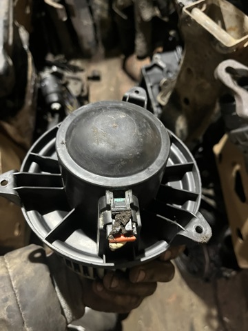 Електромотор пічки 27226EB31A NISSAN