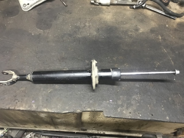 Стійка передня 312638 SACHS