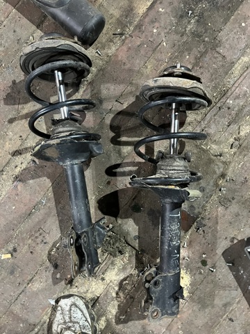Стійка передня права 317113 SACHS