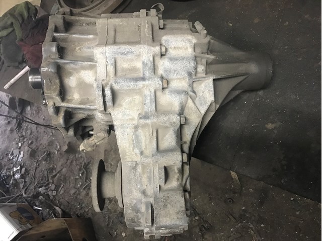 Міжосьовий диференціал 33100G2313 NISSAN