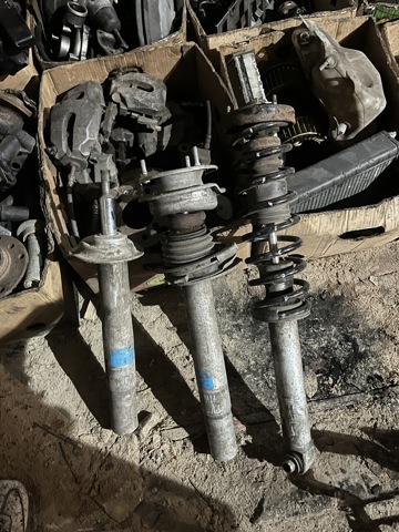 Амортизатори задні Бмв 5