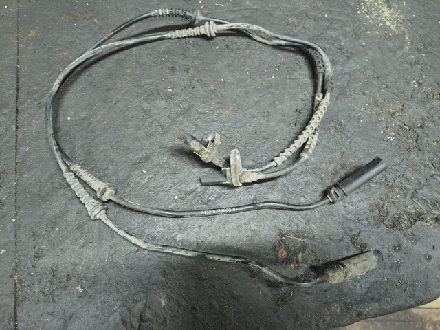 Датчик АБС (ABS) передній 34526775863 BMW