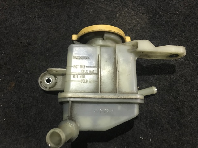 Бачок гідропідсилювача Subaru Forester 3