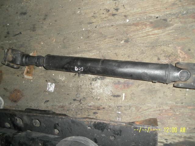 Кардан передній 37200EB300 NISSAN