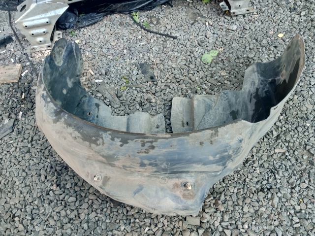 Підкрилок задній лівий 3B0810971B VAG