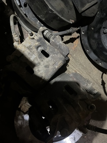Супорт тормзной 41011EB32A NISSAN