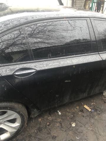 Двері задні в зборі 41525A2A394 BMW