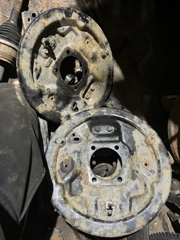 Пристрій гальмівне задніх гальм 44030EB70A NISSAN